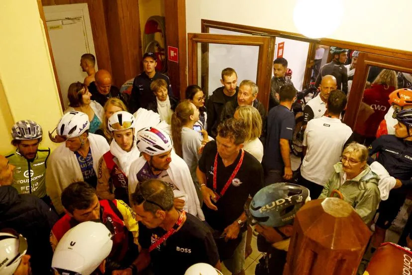 Annulation de la 3e étape de la Vuelta : ce que dit le protocole UCI en cas de conditions extrêmes