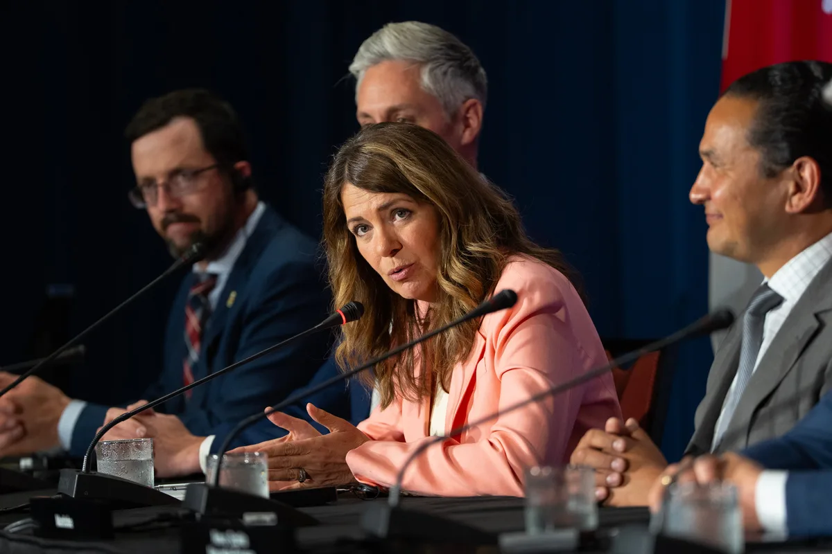 Smith urges diplomacy with U.S., renews call to keep oil out of trade retaliation