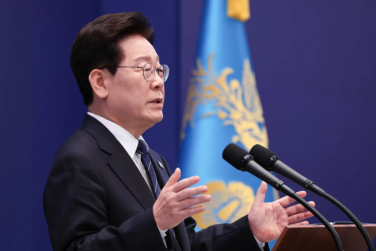 李대통령 기자회견 후 지지율 반등… 34.8%