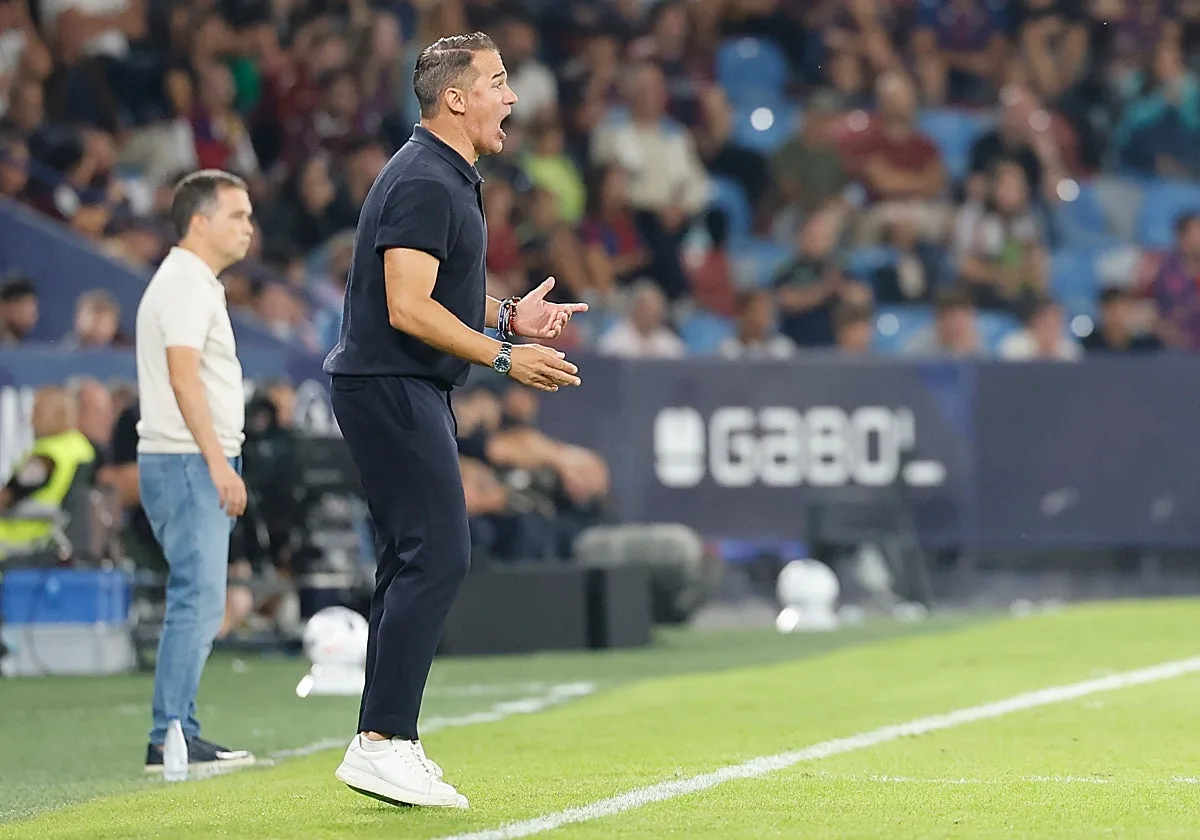 El Sevilla afronta una prueba de madurez: suma un punto más que Almeyda antes del desplome