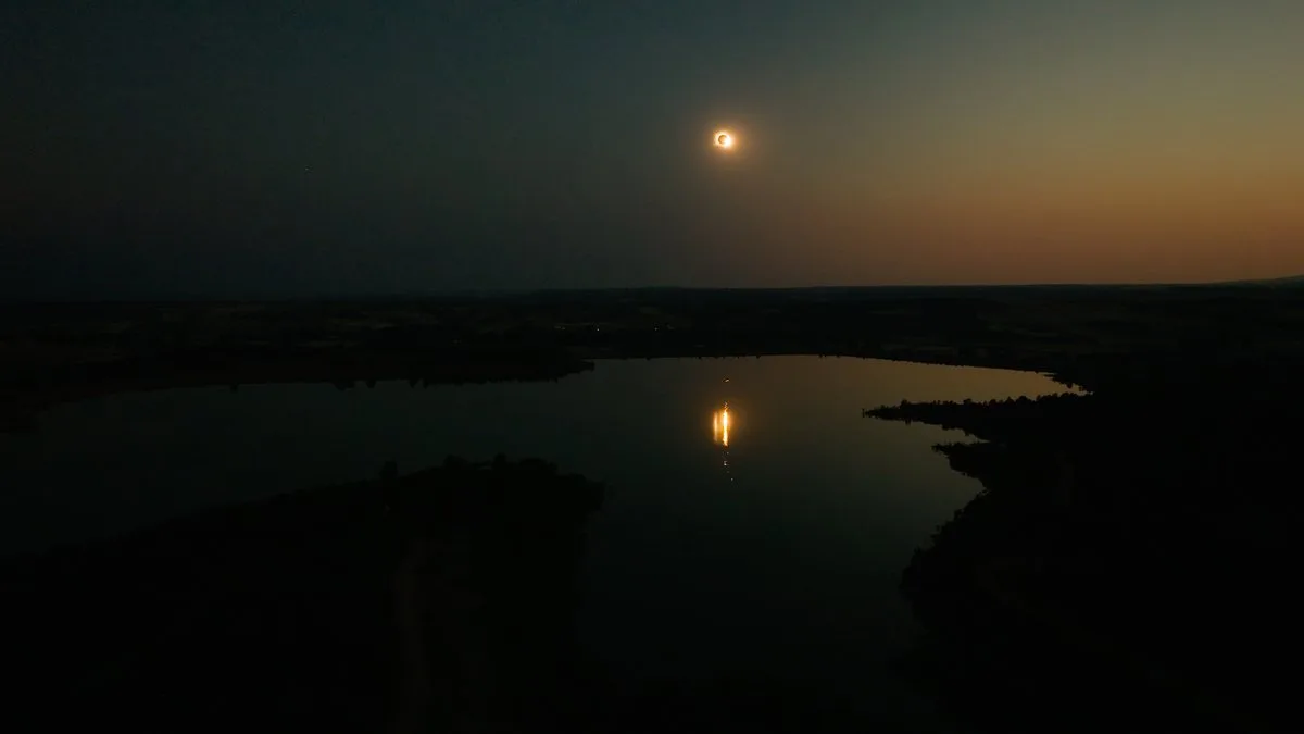 Drone time lapse shows total solar eclipse in amazing 4K quality