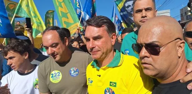 Daniela Lima: Página do 'Dark Horse' ainda não está virada para Flávio
