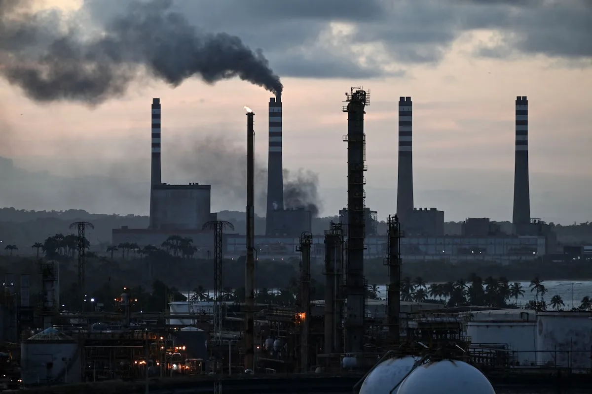 Washington Post: Exfuncionarios de Trump se suman a empresas petroleras con intereses en Venezuela