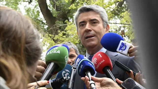 Nova lei das rendas? "É pegar na lei e metê-la na gaveta", diz Carneiro