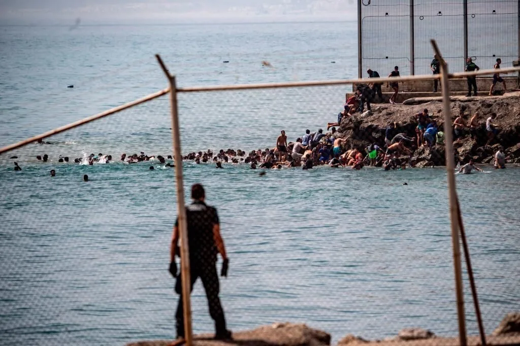 La Policía informa a la Justicia de que agentes de Marruecos planificaron y ejecutaron el salto de Ceuta el 30 y 31 de julio