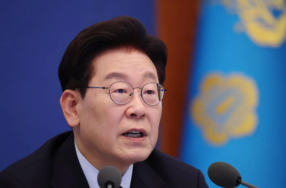李 “국무회의 생중계로 장관 말 막는다는 주장은 허위”