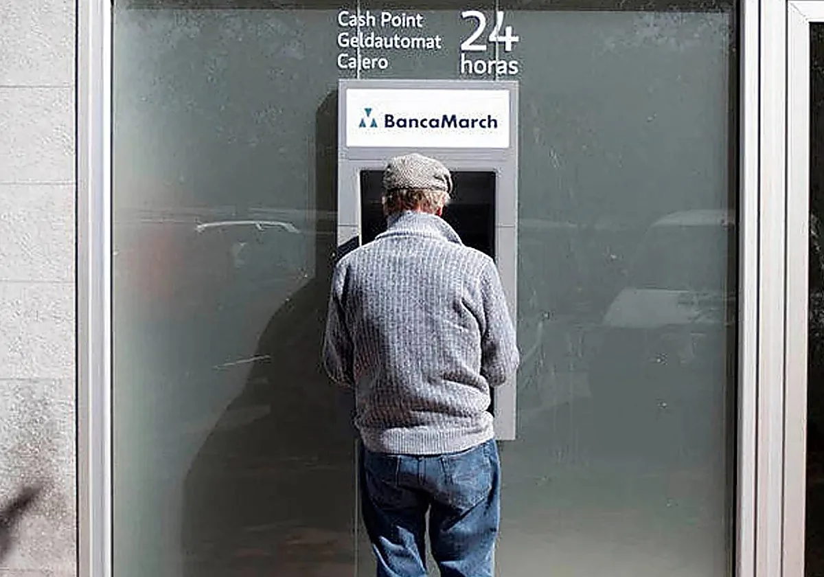 Cuándo se cobran las pensiones en septiembre: fecha en Caixabank, Santander, ING, BBVA y resto de bancos