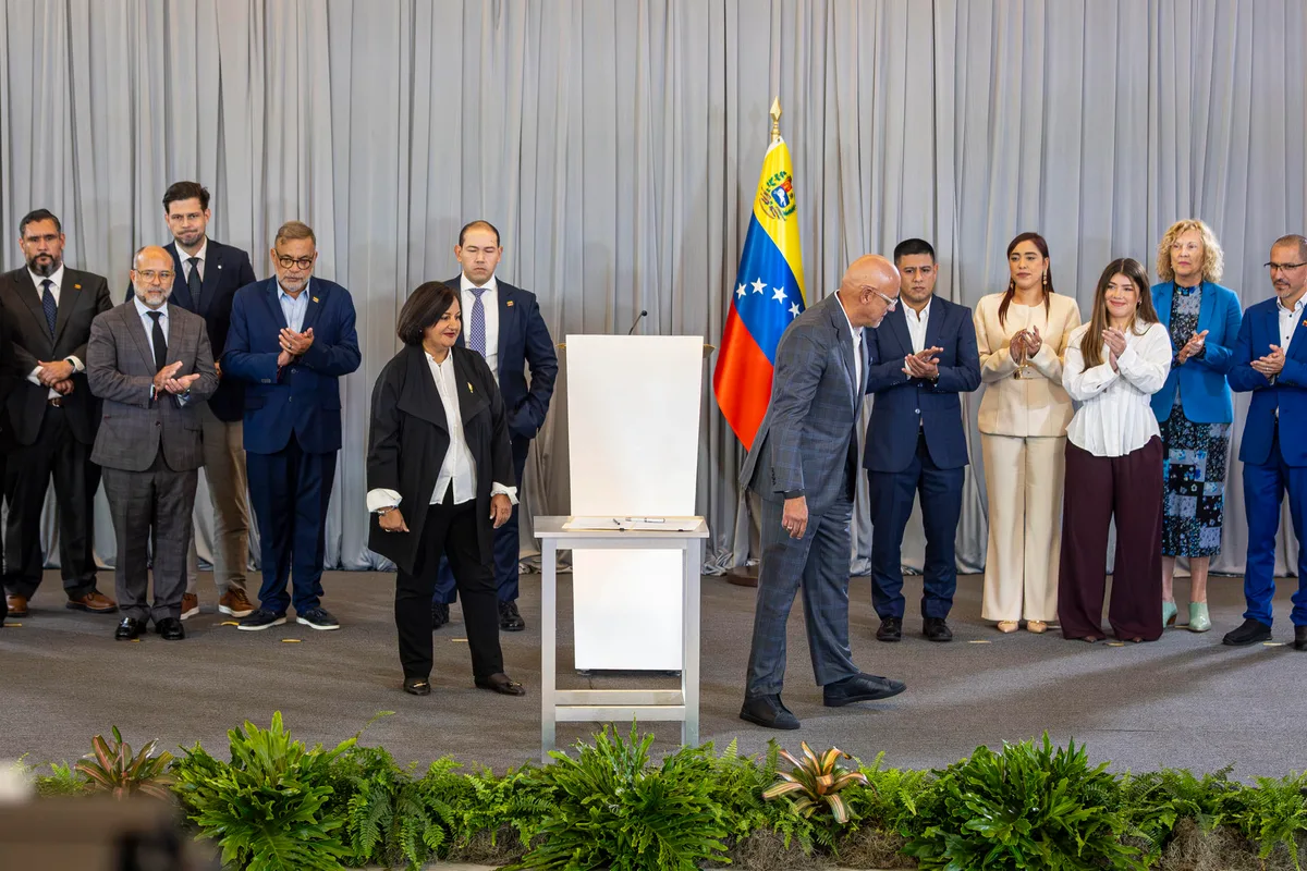 Presión de EEUU sería lo único que permitiría resultados en la negociación en Venezuela