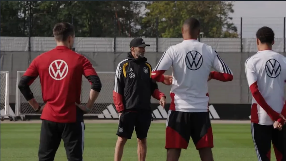 Was nach der Team-Ankunft alles passierte - Erste Klopp-Ansprache an seine DFB-Stars