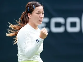 « Préserver mon bien-être et profiter de la vie » : espoir du tennis féminin, Lulu Sun se retire du sport
