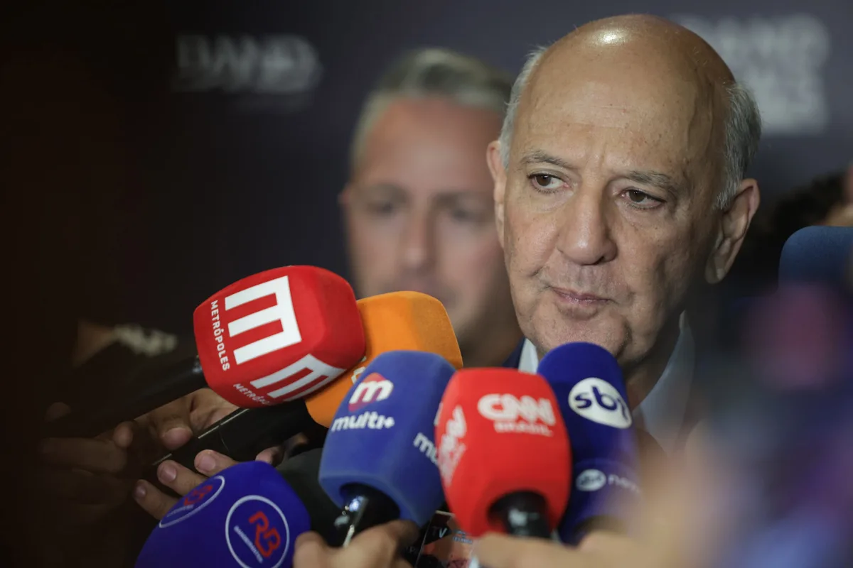 TRE dá 7 dias para Arruda se defender sobre impugnação de candidatura