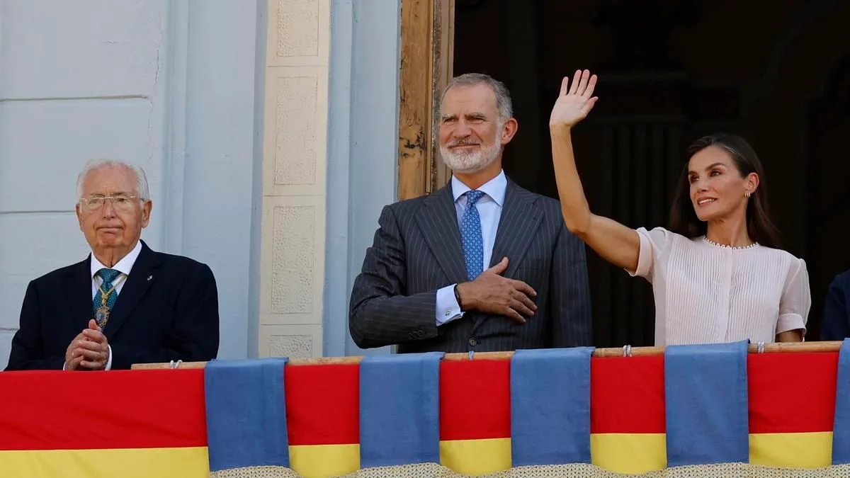 Felipe VI llama al "civismo" desde Melilla y pide a Marruecos una relación con "confianza y responsabilidad"