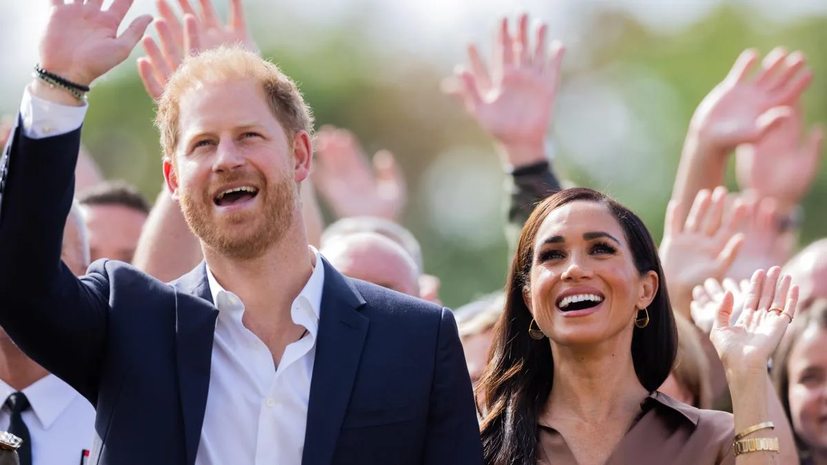 El príncipe Enrique y Meghan Markle ya están en el Reino Unido para iniciar una nueva etapa