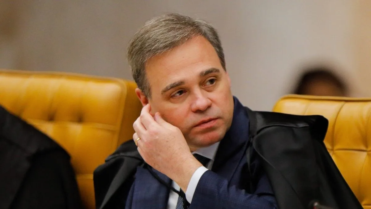 Empresa de Mendonça tem como sócios 4 ex-membros da gestão Bolsonaro