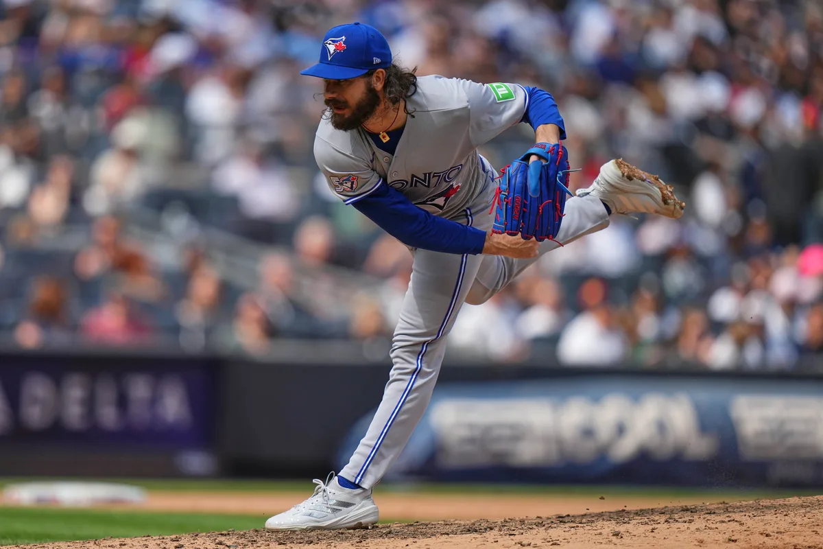 Cease takes no-hit bid into the seventh as Blue Jays hang on for 4-3 win over Yankees