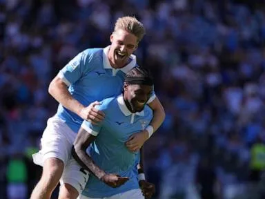 Lazio flying high in Serie A, Freiburg leads Bundesliga and Man City beats 10-man Liverpool
