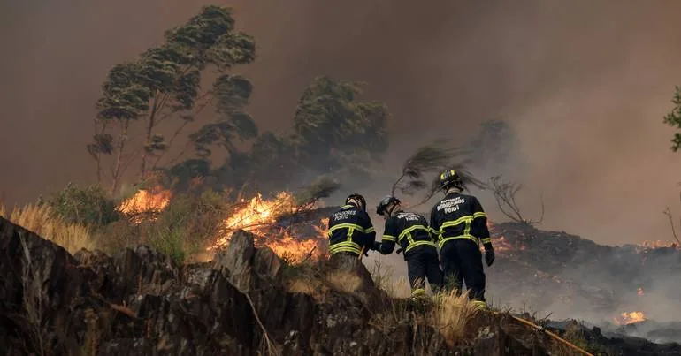Bombeiros de Arouca: um com alta, outro sai dos Intensivos