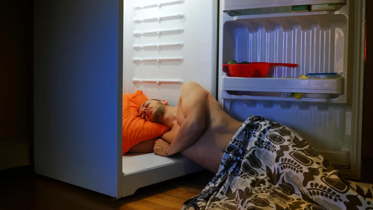 Canicule : la nuit s’annonce très chaude, voici nos techniques pour se rafraichir et bien dormir