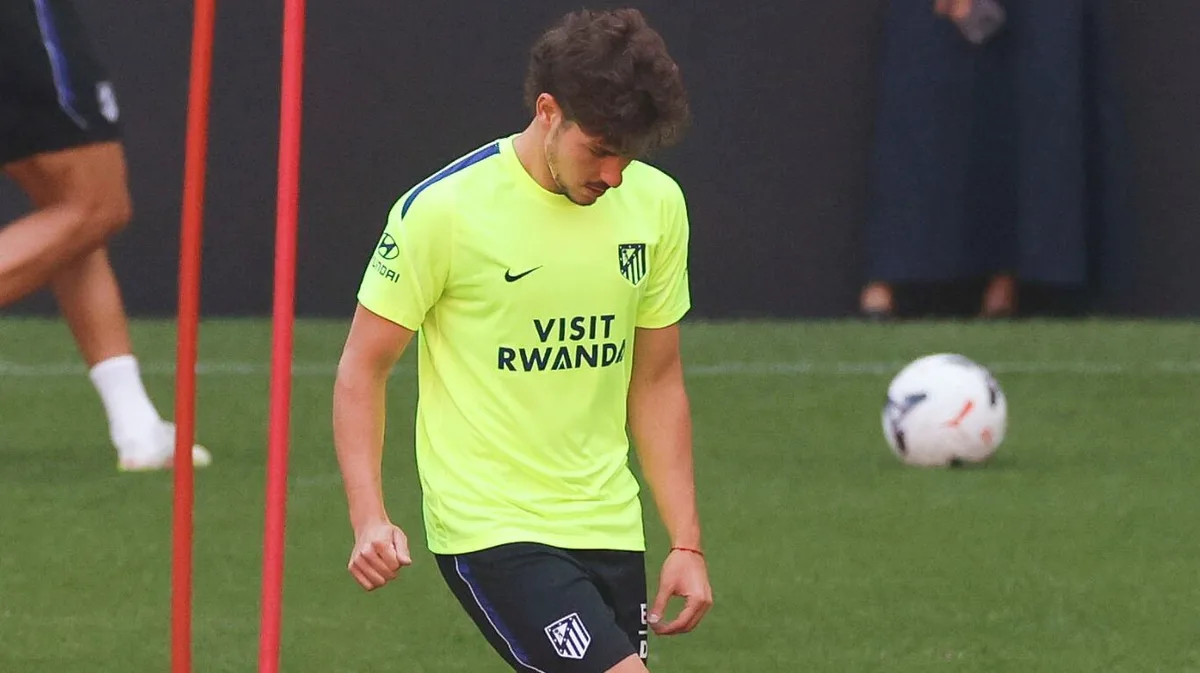 Julián Álvarez volvió a ausentarse en el entrenamiento del Atlético de Madrid y se espera que trabaje aparte