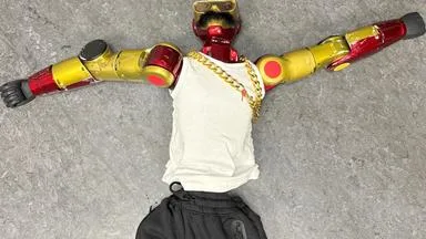 Roboter belästigt Minderjährige - wer ist verantwortlich?