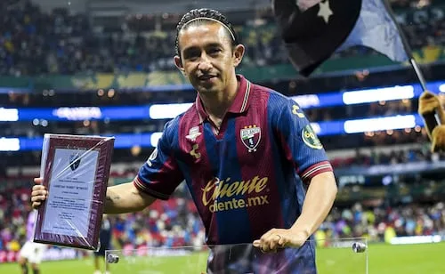 Atlante rinde homenaje al “Hobbit” Bermúdez; recuerda la final del Apertura 2007 ante Pumas