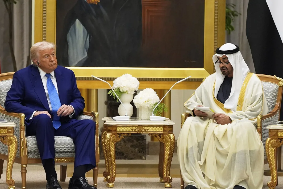 트럼프家보다 지분 많다…UAE 안보수장 측, 신탁은행 지주사 49%