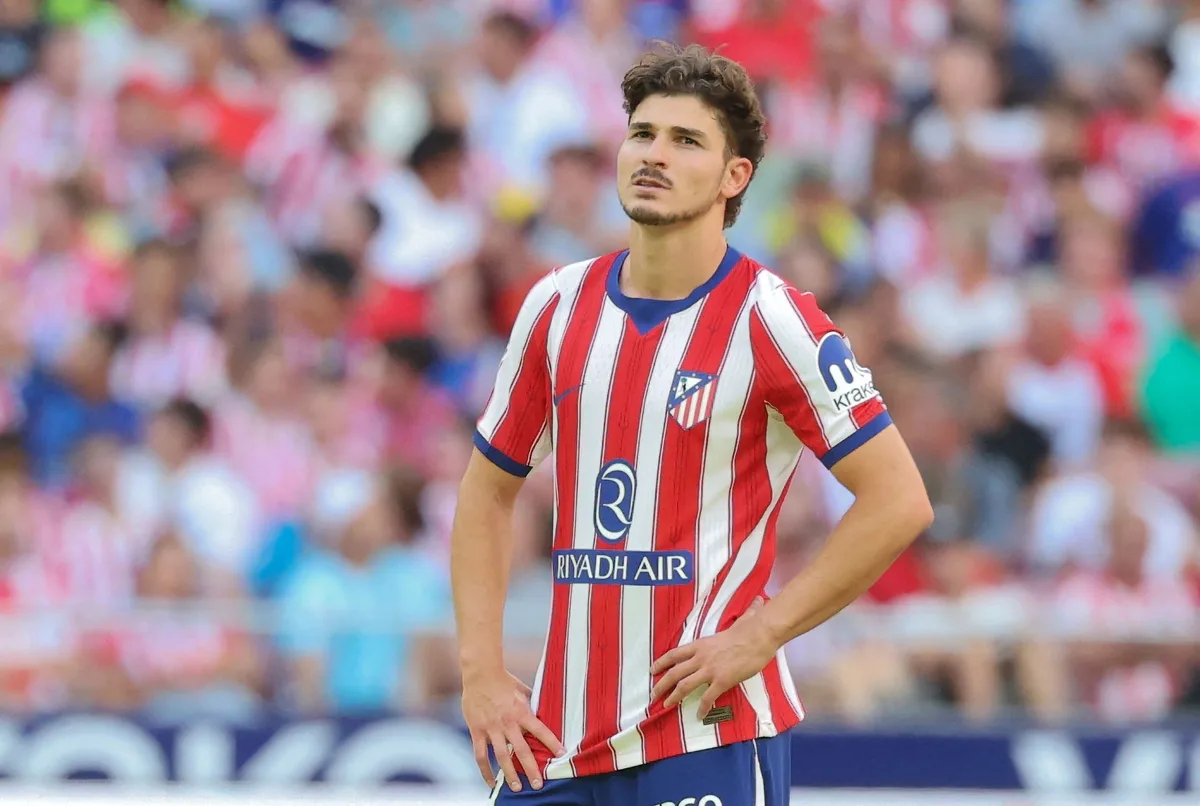 El Atlético insiste en el "no" al Barça por Julián Álvarez y apela a la "comprensión" del argentino: "Ni ha existido ni va a existir ninguna negociación con ellos"