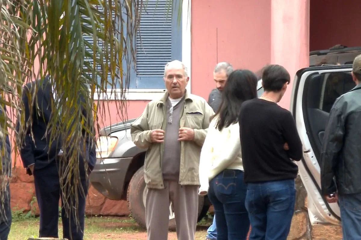 Cardiologista suspeito de matar a esposa passa por procedimento médico às vésperas de audiência