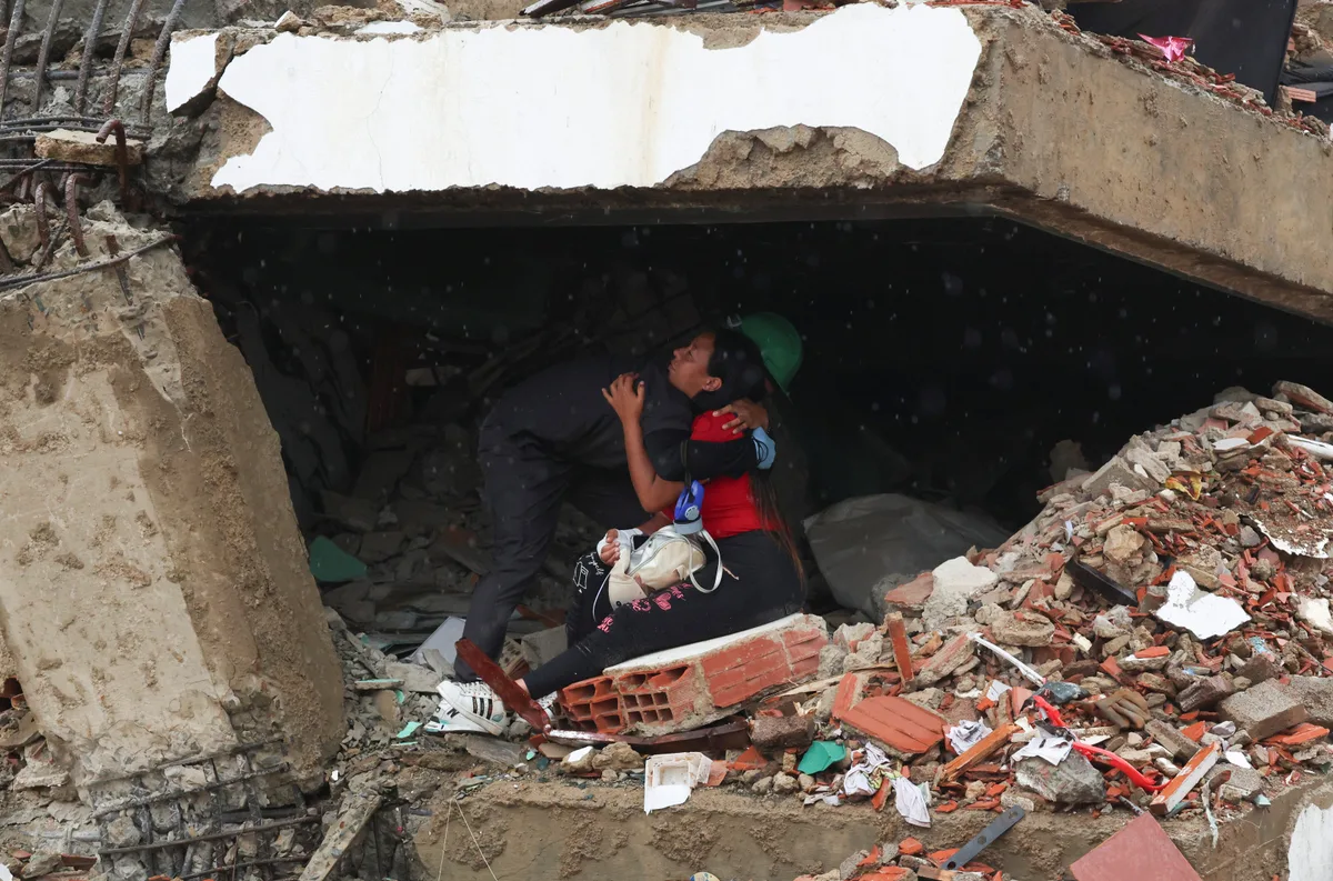 Número de mortos nos terremotos da Venezuela chega a 6.301
