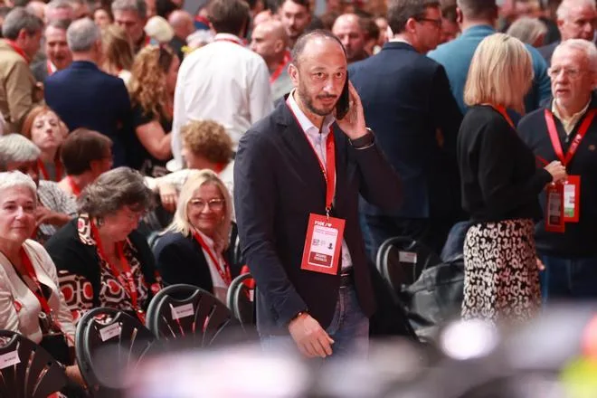 El PSOE andaluz elige sus listas a las elecciones generales: Gómez de Celis por Sevilla, Albares por Cádiz y ningún secretario general al Congreso