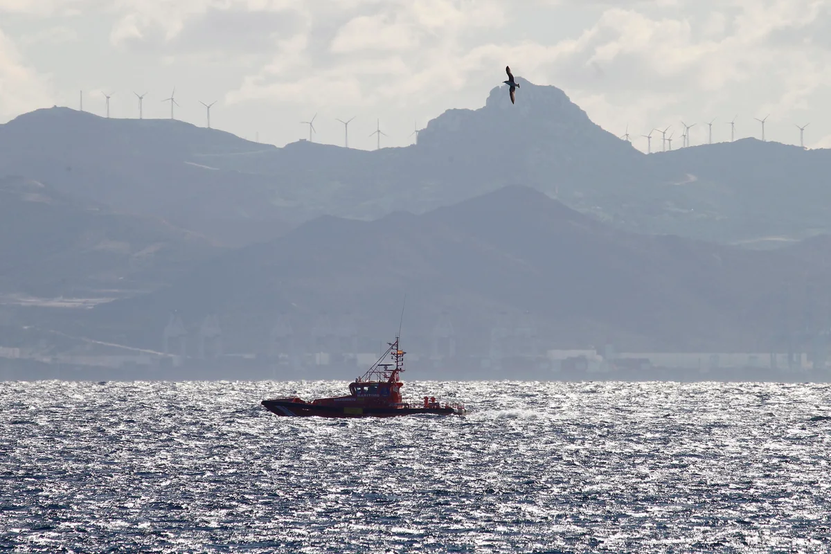 Buscan a un empresario español que cayó de su barco en aguas de Italia