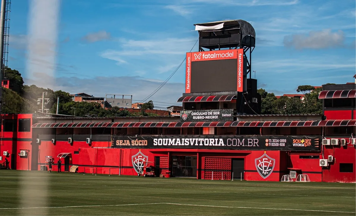 Vitória sofre novo transfer ban da Fifa por parcela de R$ 70 mil