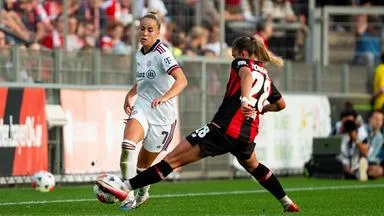 Bayern-Frauen drehen Spiel in Leverkusen