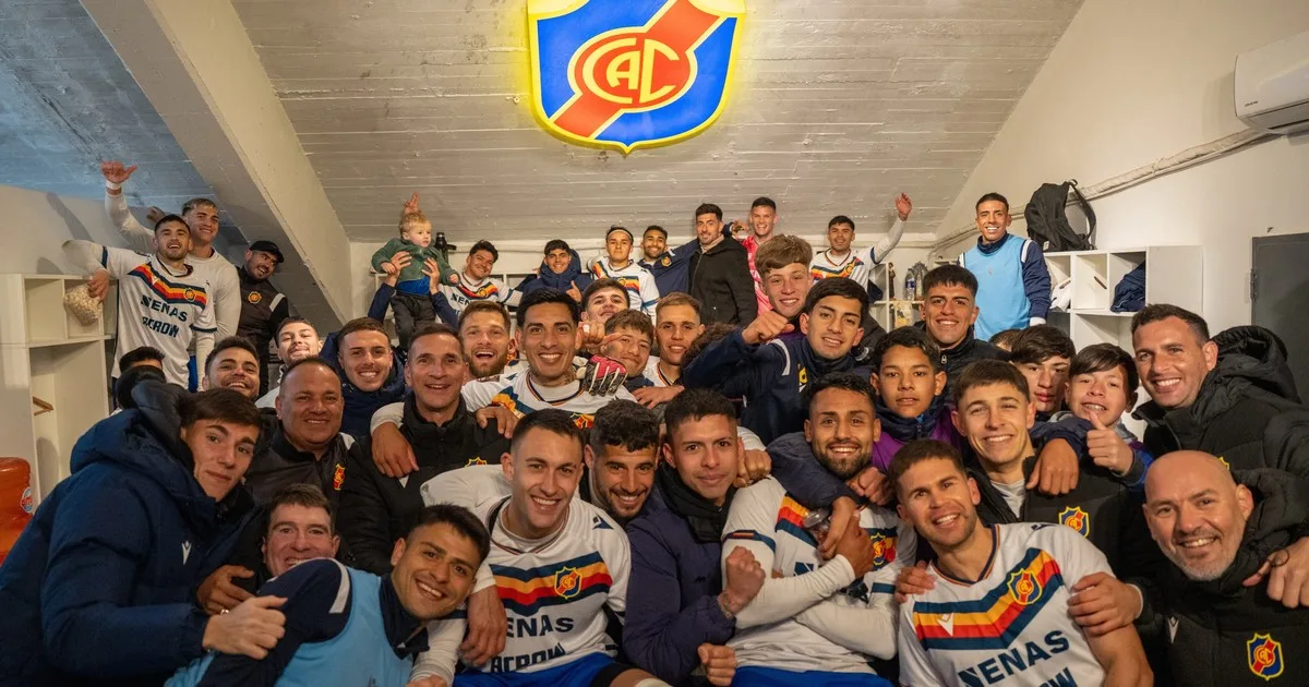 Video: El golazo de mitad de cancha en la derrota de Chicago