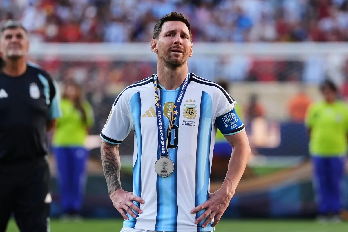 Aplausos para Lionel Messi: la AFA dispuso que todos los partidos se detengan a los diez minutos de juego