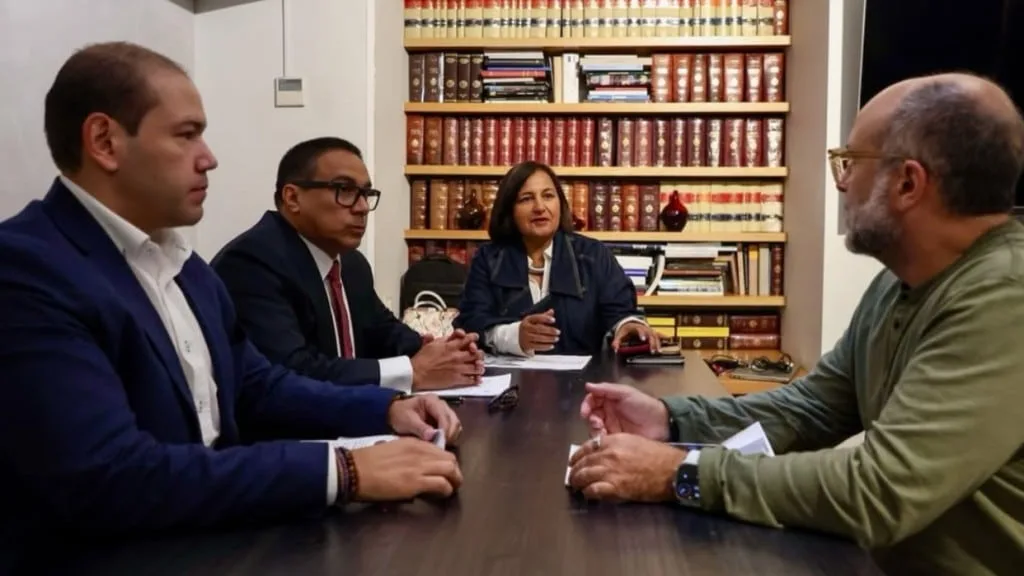 ONG plantean a mesa negociadora renovación de las instituciones del Estado