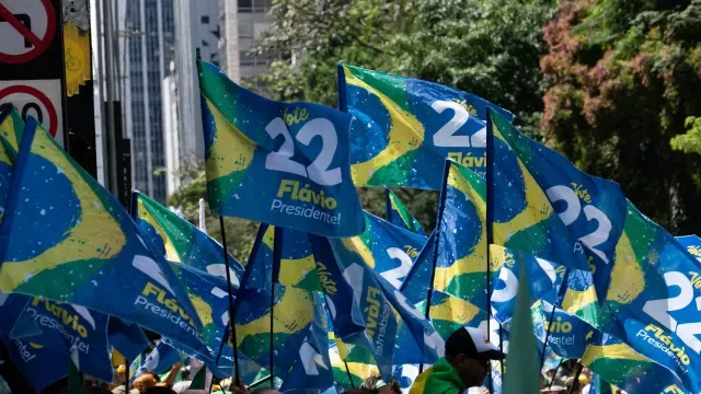 Bolsonaristas enchem Paulista para "libertar Brasil" e prender o "Xandão"