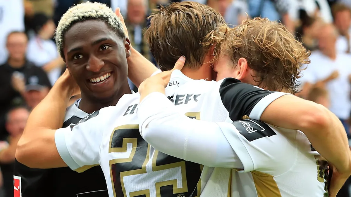 Historischer Sieg gegen Leverkusen - Was der Elversberg-Trainer vorher schon wusste