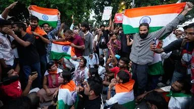 Indien: Opposition geht gegen Wahlkommission vor