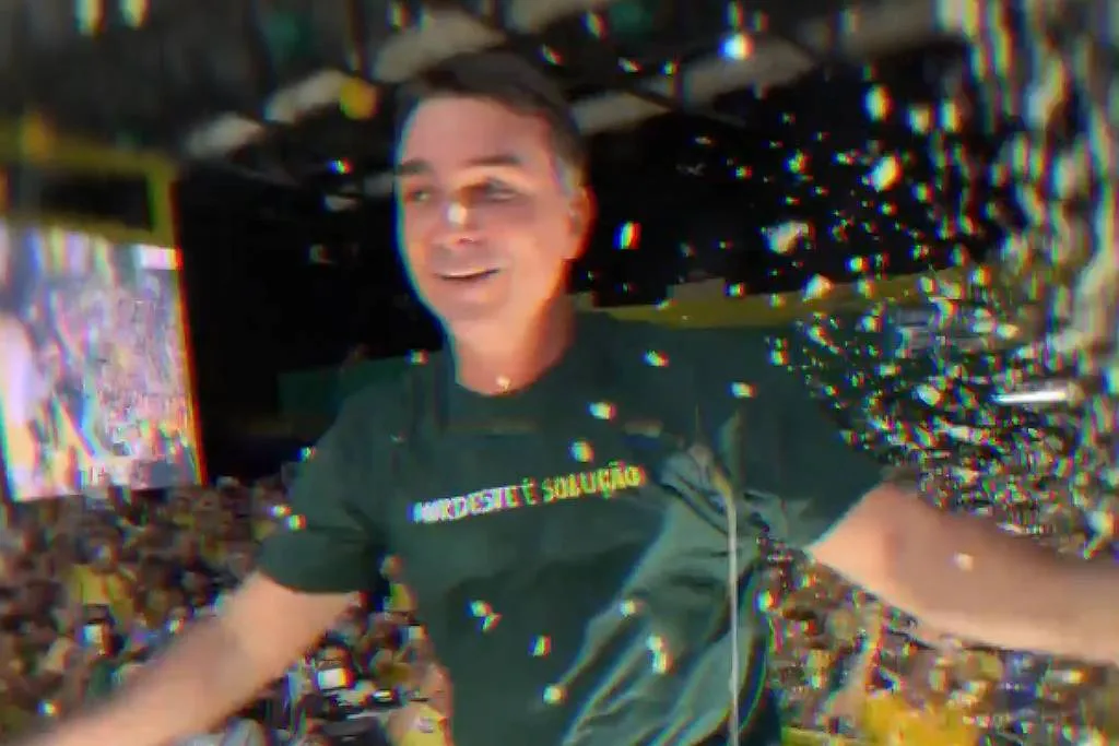 Flávio Bolsonaro embarcou no lobby das companhias aéreas