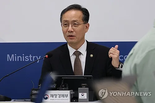 이형일 "물가는 가장 큰 미션…추석물가대책 추가 발표 노력"