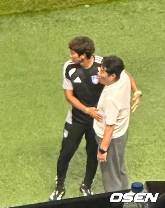 "원래 저런 애 아니냐" 김현석-이승우 논란, 주심 "참담하고 화가 난다”→다른 심판으로? KFA 강력 반박 "그런 말 아무도 안 했다"