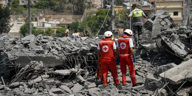 Liban : Israël jure de s’en prendre encore au Hezbollah après des bombardements qui ont fait au moins onze morts dans le sud du pays