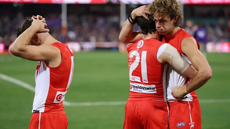 Swans’ rollercoaster month ends with heartbreak after Fremantle fightback