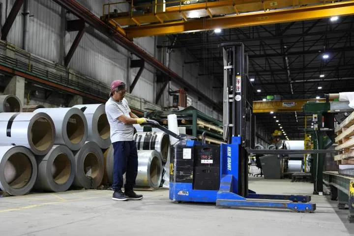 Union warns workers paying price of Canada-U.S. trade war