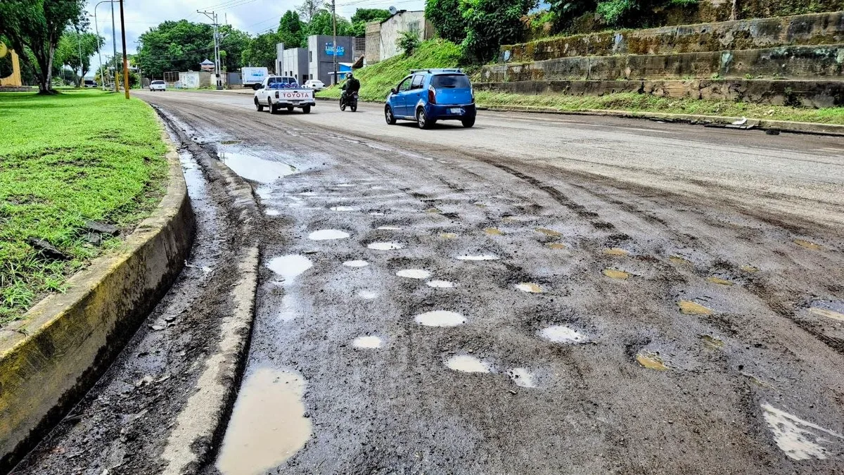 Vente Maturín tilda de “maquillaje vial” los planes de bacheo en la ciudad