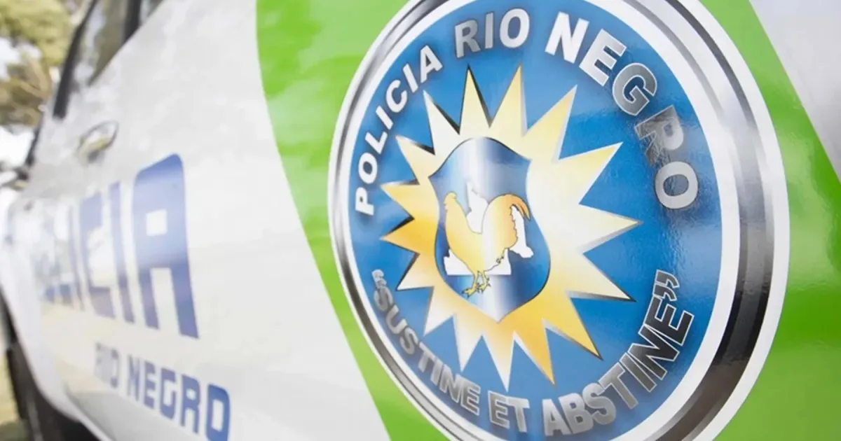 Intentó robarse la camioneta de un repartidor en Cinco Saltos con su familia adentro, lo imputaron