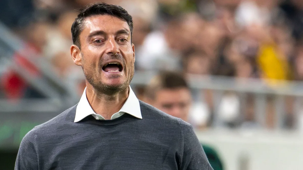 Riera wütet: Detektiv Albert und die UEFA