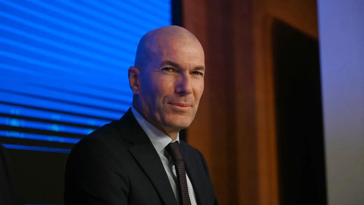 Le podologue très éphémère du staff de Zinédine Zidane dénonce une « injustice »