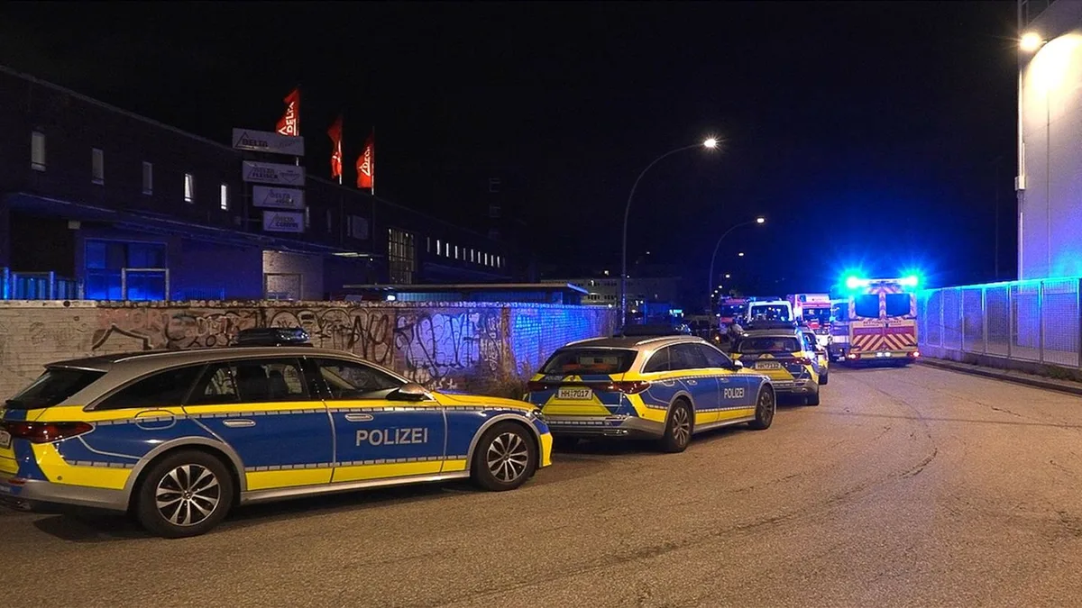 Kriminalität: Größerer Polizeieinsatz auf Fabrikgelände in Hamburg